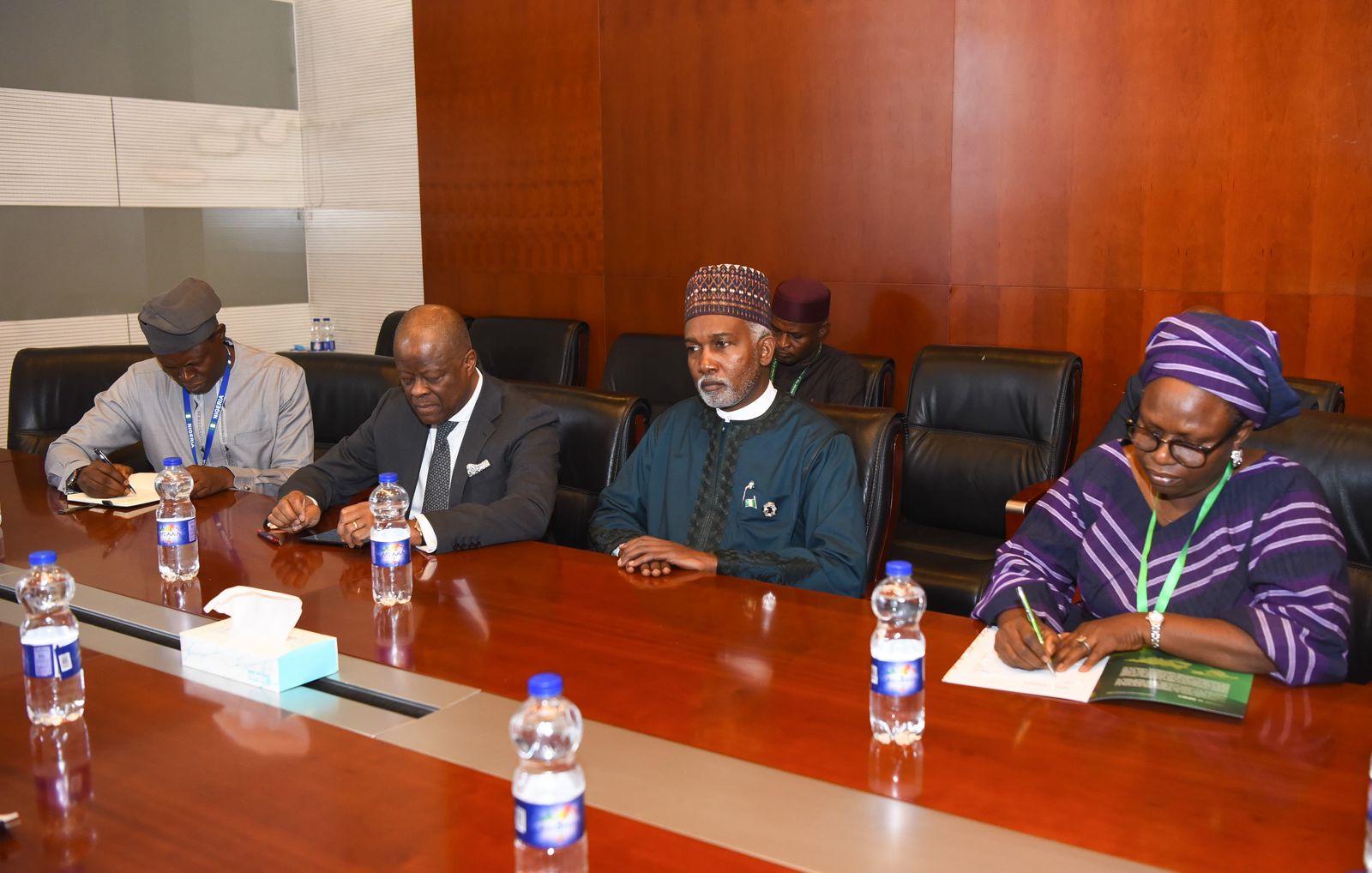 وزير الخارجية يلتقي نظيره النيجيري