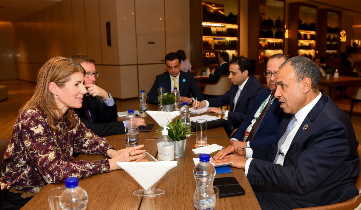 وزير الخارجية يلتقي وزيرة الدولة البريطانية للتنمية الدولية