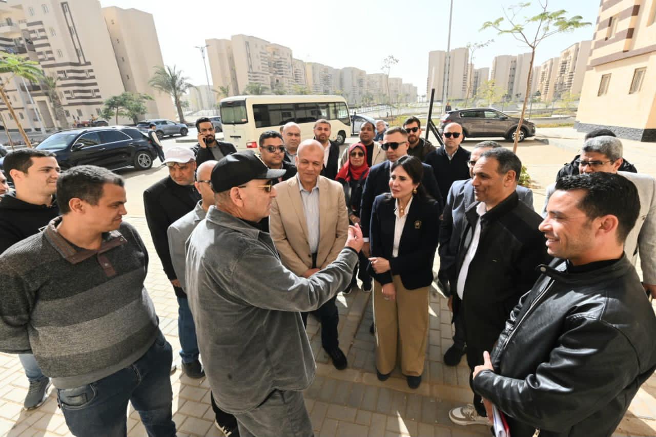 وزيرة الإسكان تتفقد وحدات مبادرة سكن لكل المصريين