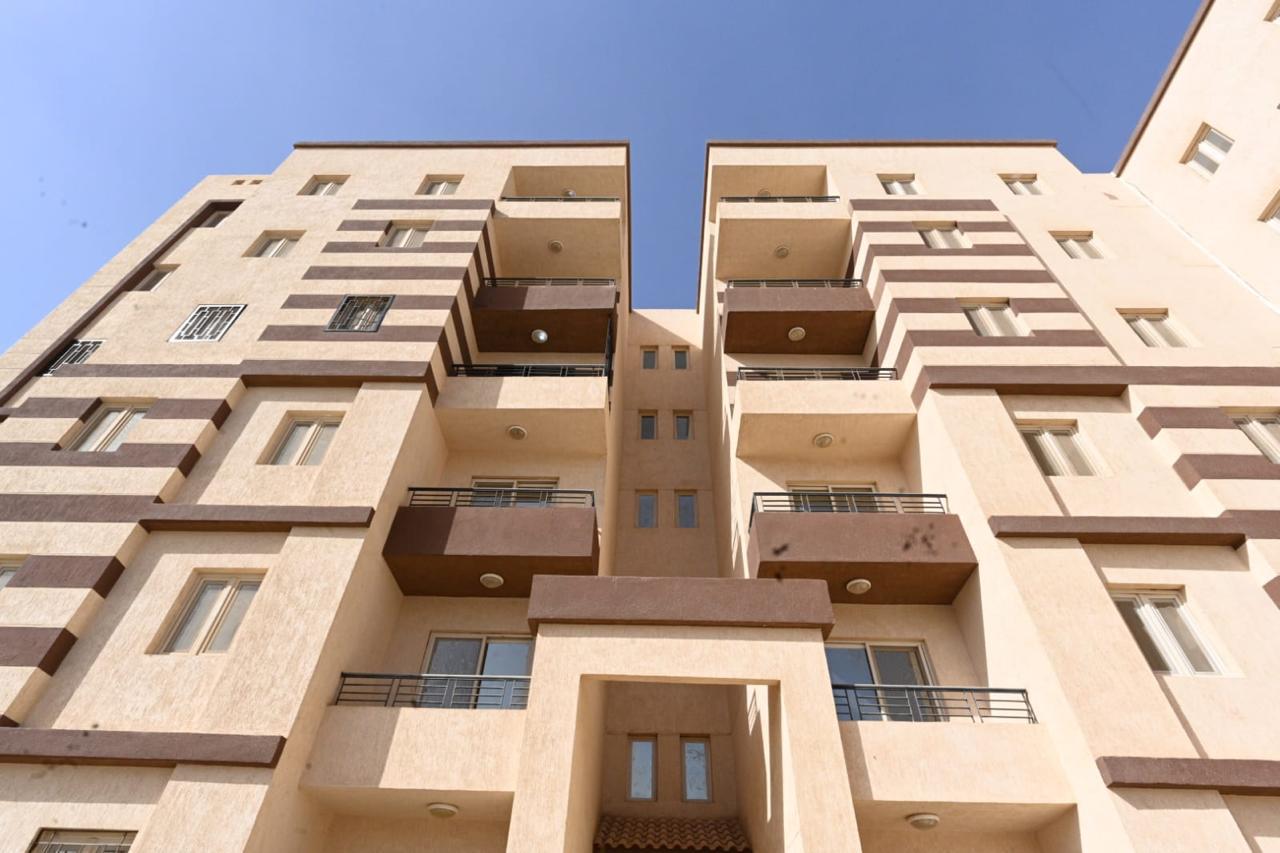 وزيرة الإسكان تتفقد وحدات مبادرة سكن لكل المصريين