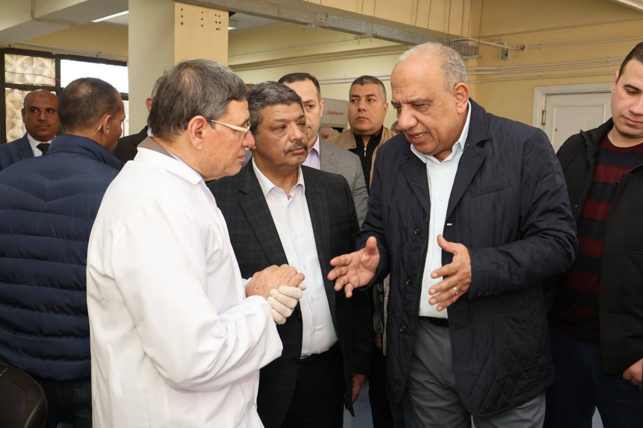 وزير الكهرباء يتفقد هيئة الطاقة الذرية بمنطقة أنشاص