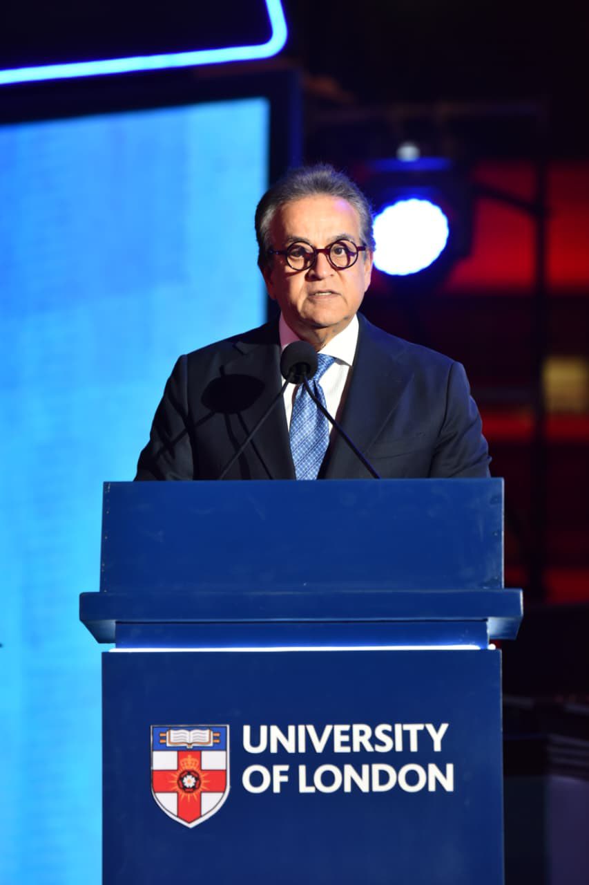 الدكتور خالد عبدالغفار وزير الصحة والسكان