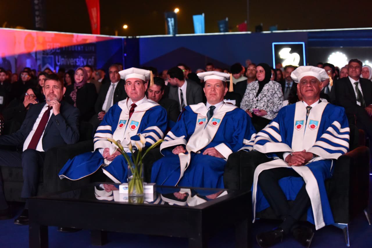 الدكتور خالد عبدالغفار يشهد تخريج الدفعة الأولى من الجامعة الأوروبية في مصر