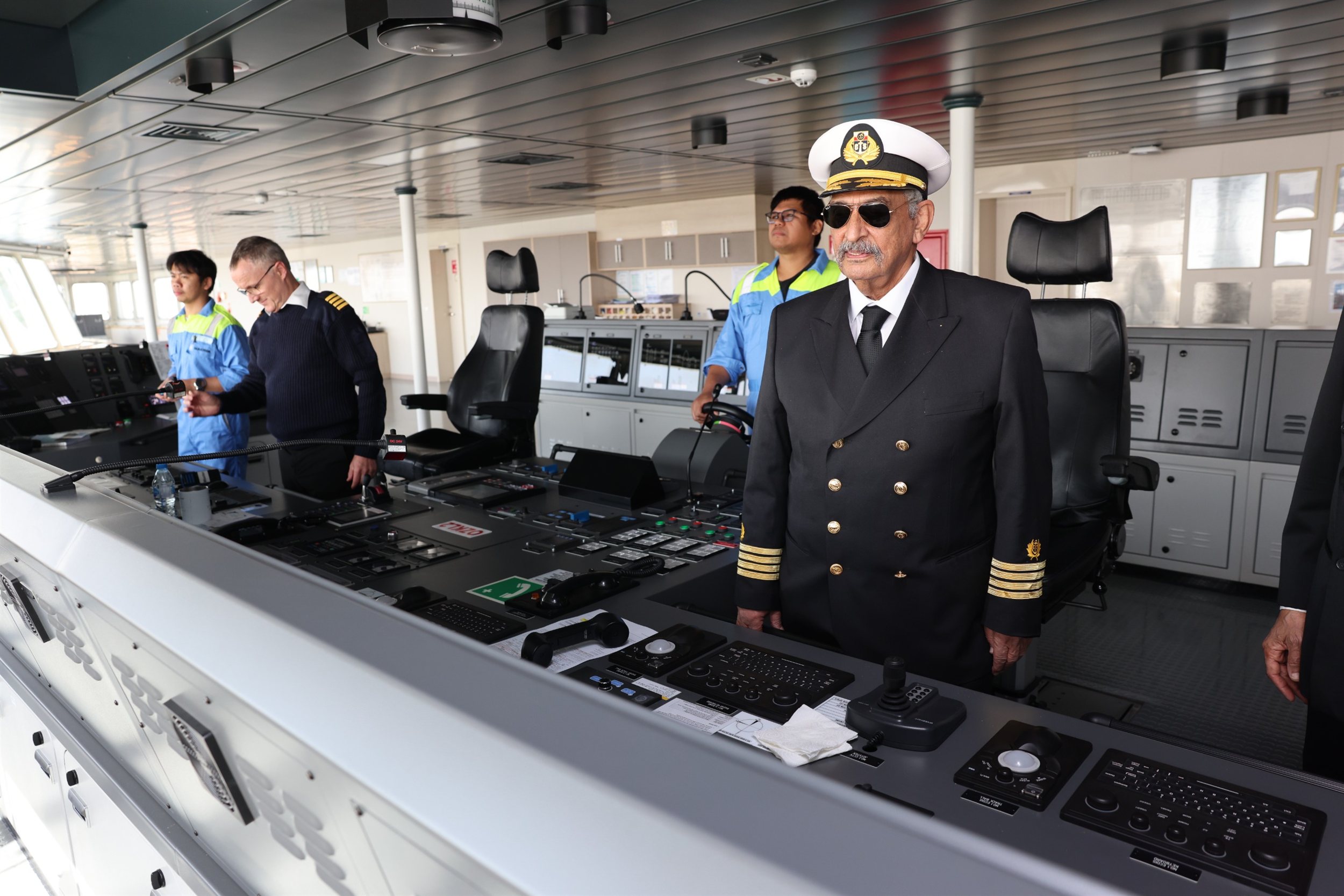 قناة السويس تشهد عبور سفينة الحاويات ASTRID MAERSK