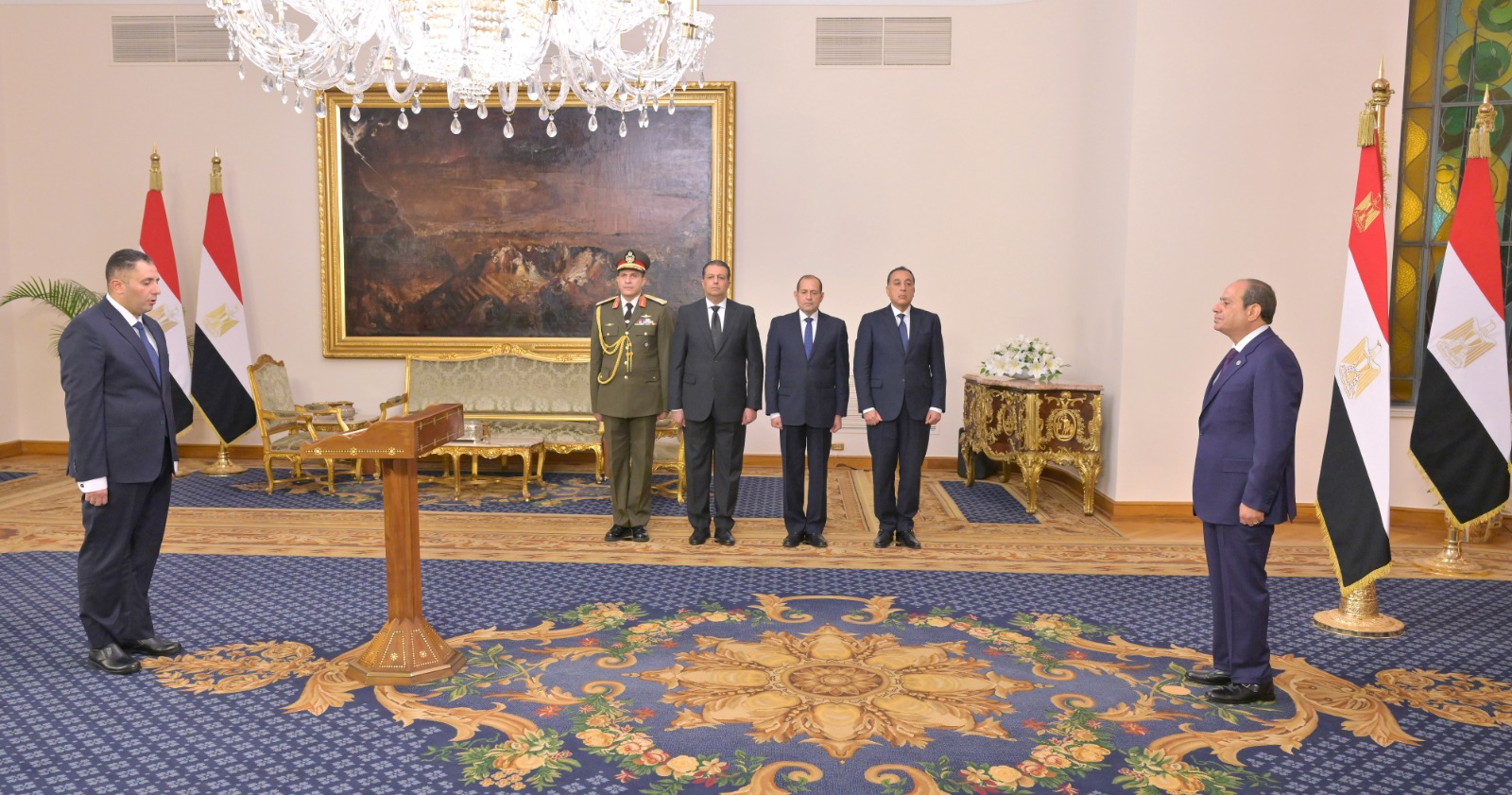 الرئيس السيسي يشهد أداء المحافظين الجدد ونوابهم لليمين الدستورية