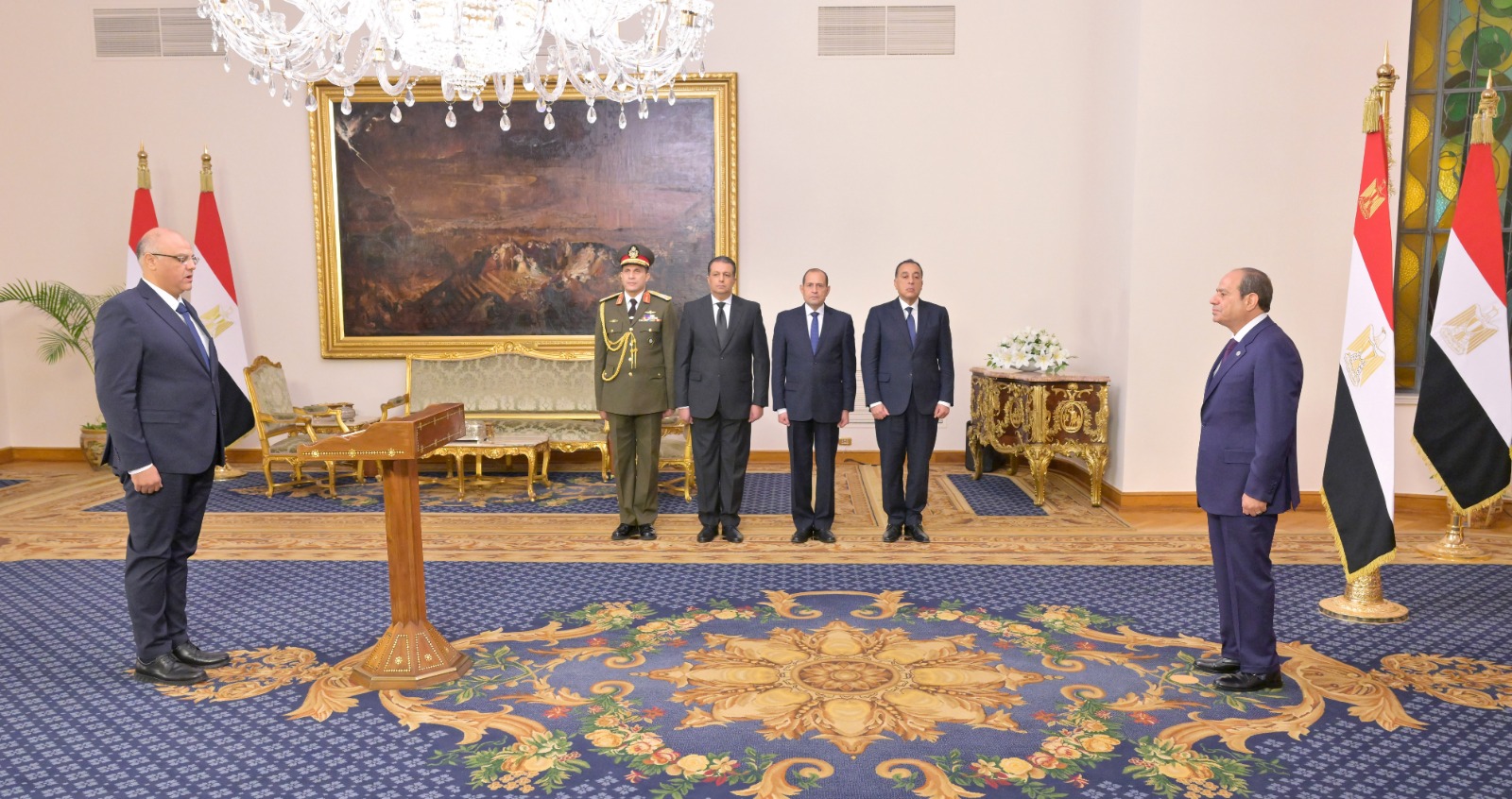 الرئيس السيسي يشهد أداء المحافظين الجدد ونوابهم لليمين الدستورية