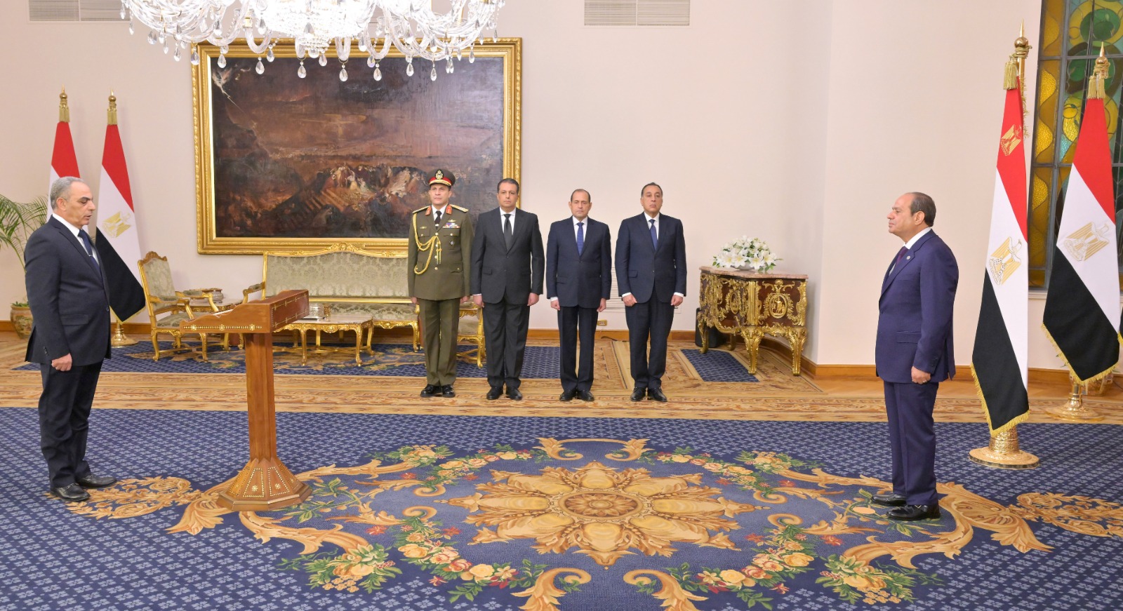 الرئيس السيسي يشهد أداء المحافظين الجدد ونوابهم لليمين الدستورية