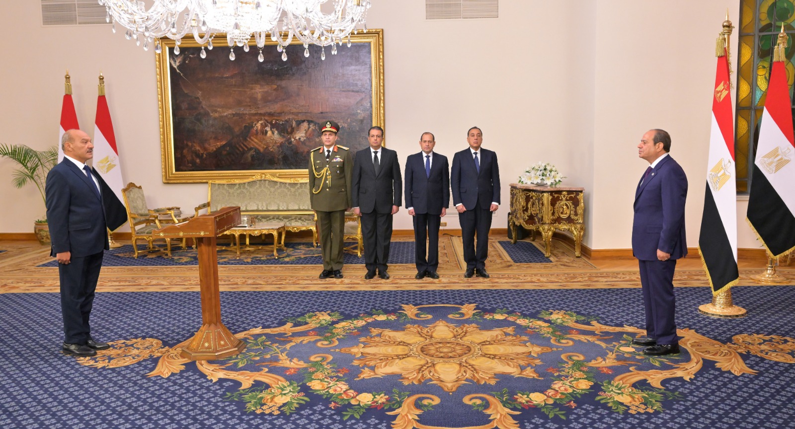 الرئيس السيسي يشهد أداء المحافظين الجدد ونوابهم لليمين الدستورية