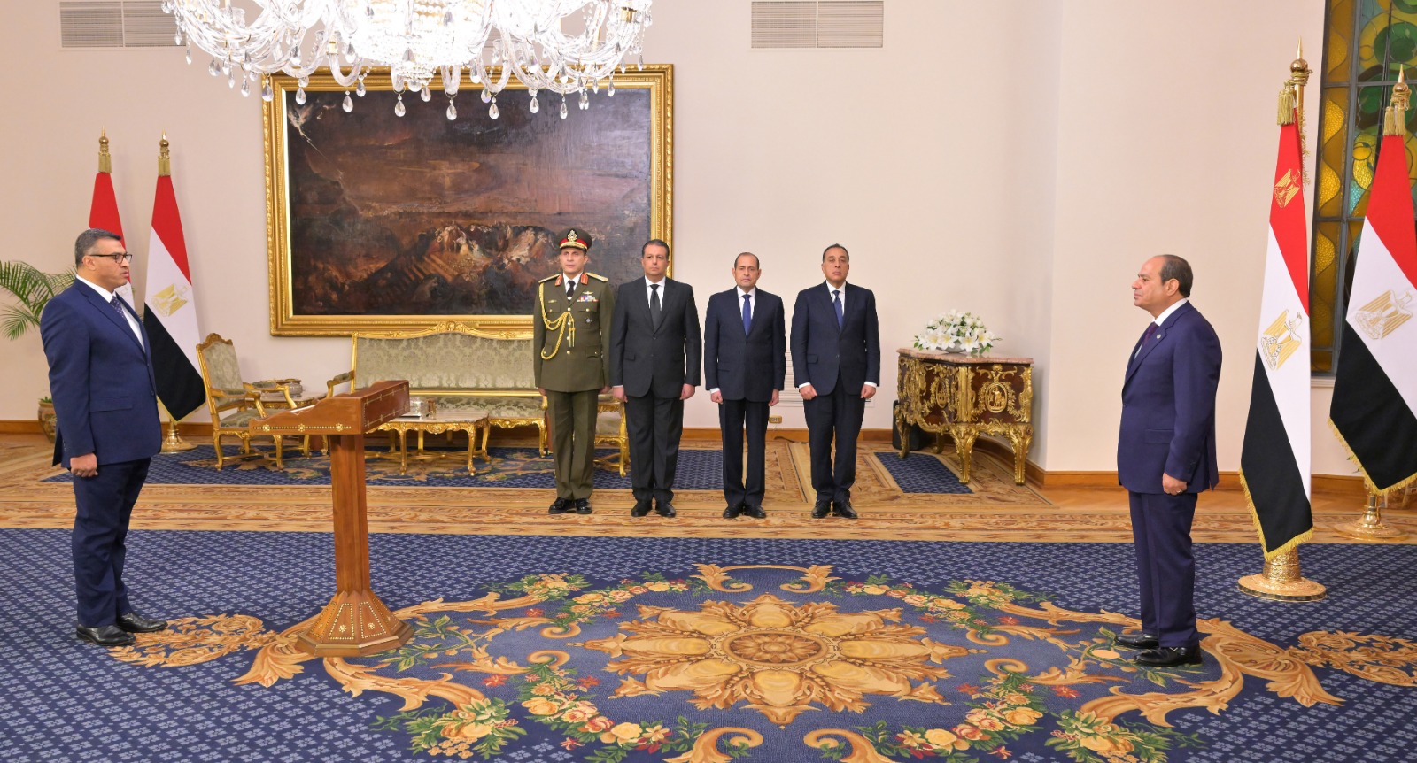 الرئيس السيسي يشهد أداء المحافظين الجدد ونوابهم لليمين الدستورية