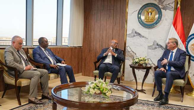 وزير البترول يستقبل نائب رئيس مؤسسة التمويل الدولية