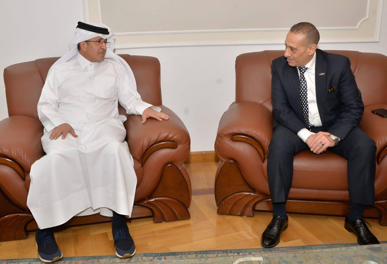 وزير الطيران يستقبل رئيس الهيئة العامة للطيران المدني القطري