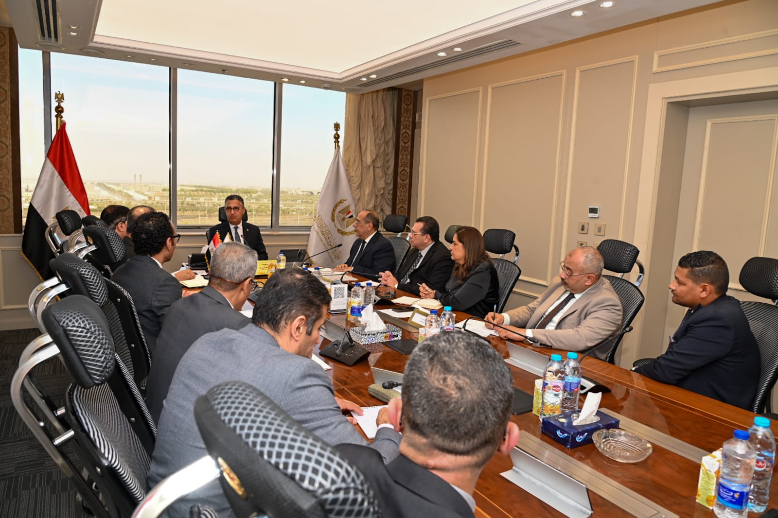 وزير التموين يوجه ببدء صرف المنحة الإضافية على البطاقات التموينية