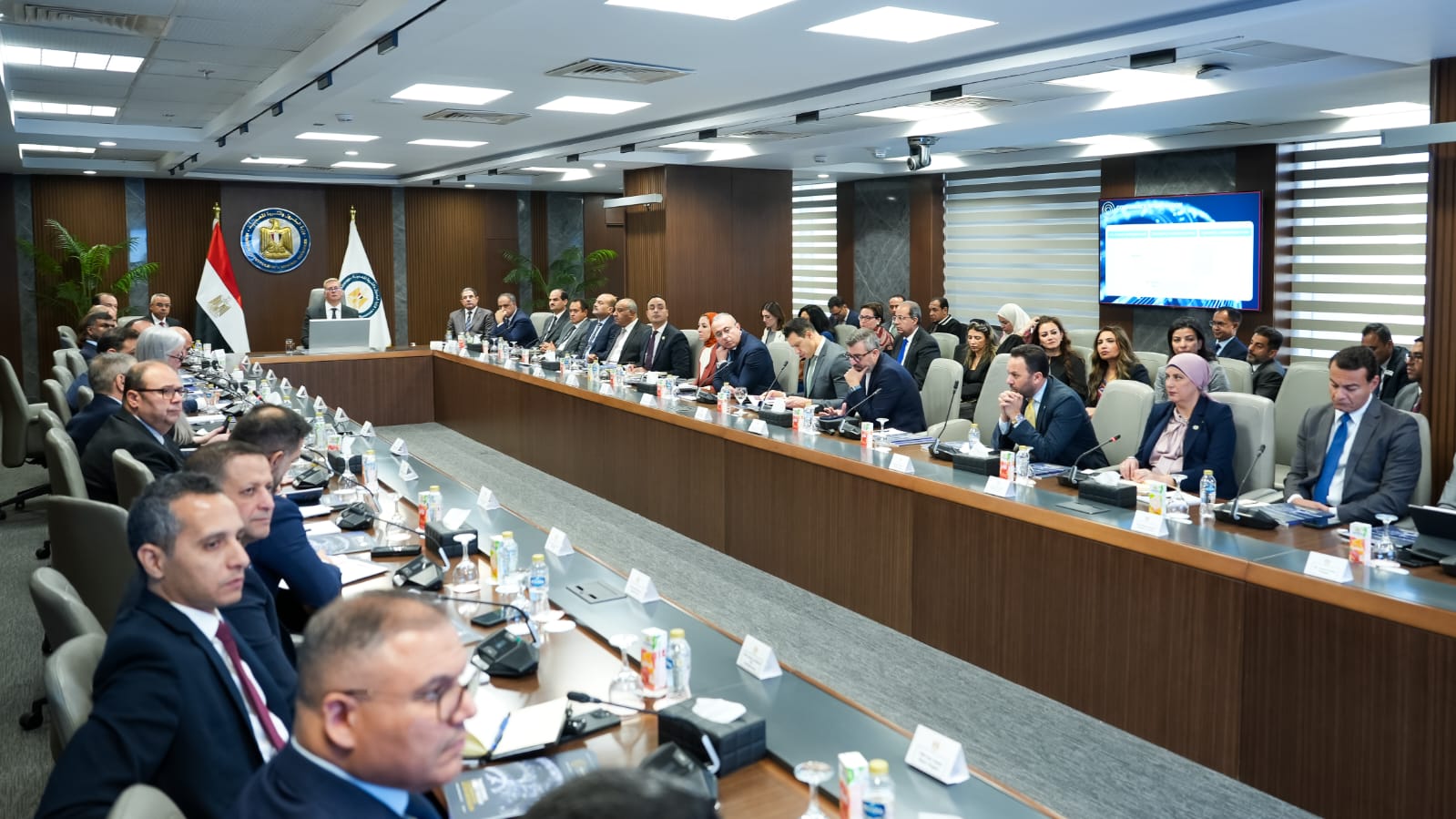 اجتماع اللجنة العليا لمؤتمر ومعرض مصر الدولي للطاقة إيجبس 2026