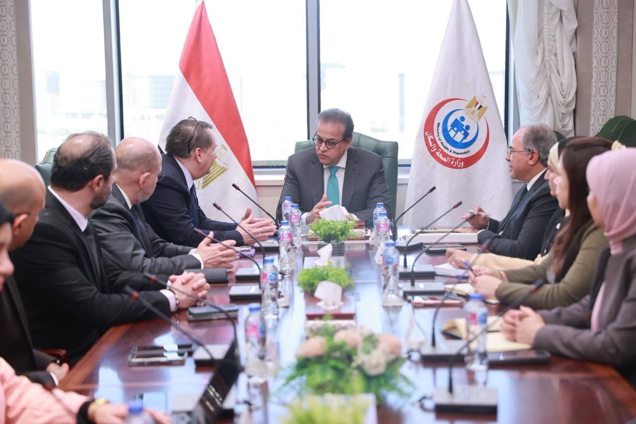 وزير الصحة يجتمع مع المدير التنفيذي لشركة جنرال إلكتريك