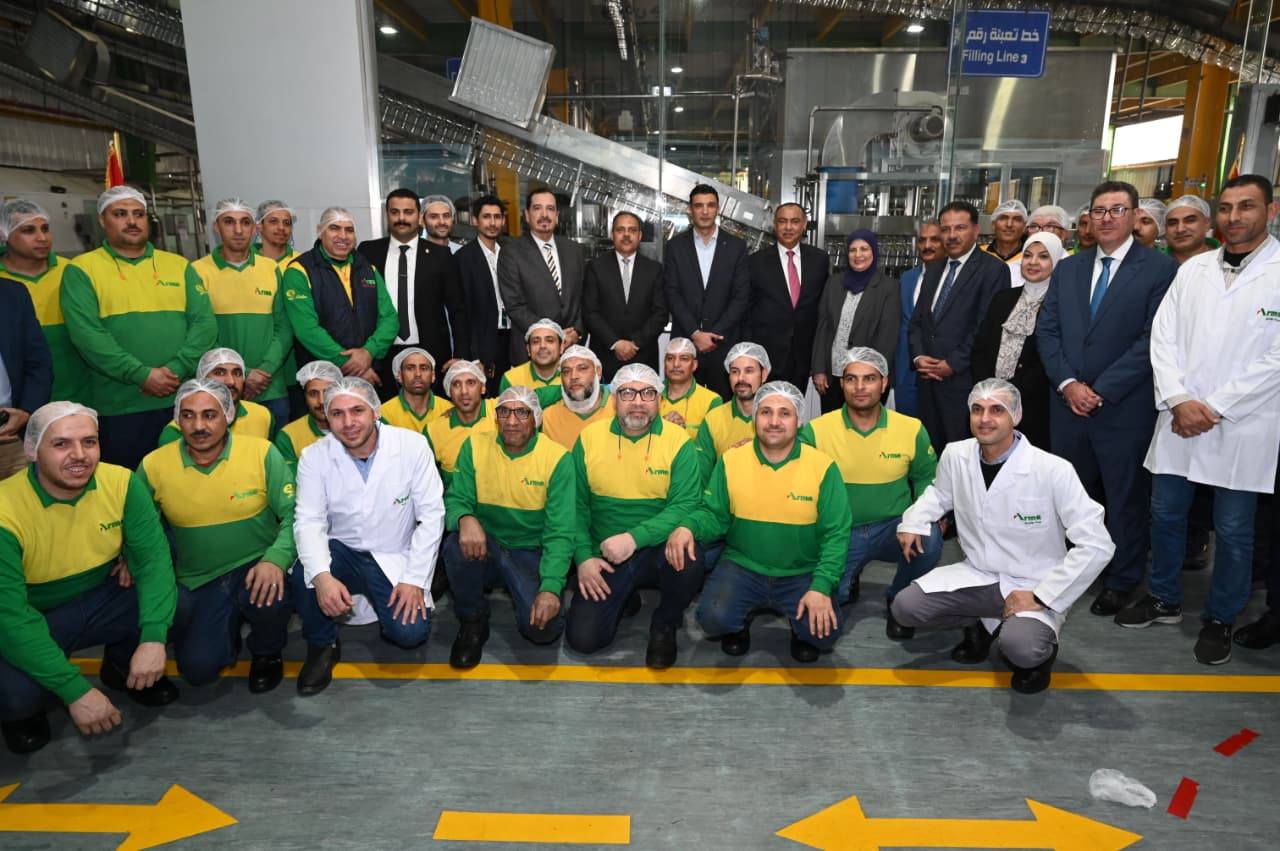 وزير الصناعة يتفقد مصنعين للصناعات الهندسية والغذائية بمدينة العاشر من رمضان