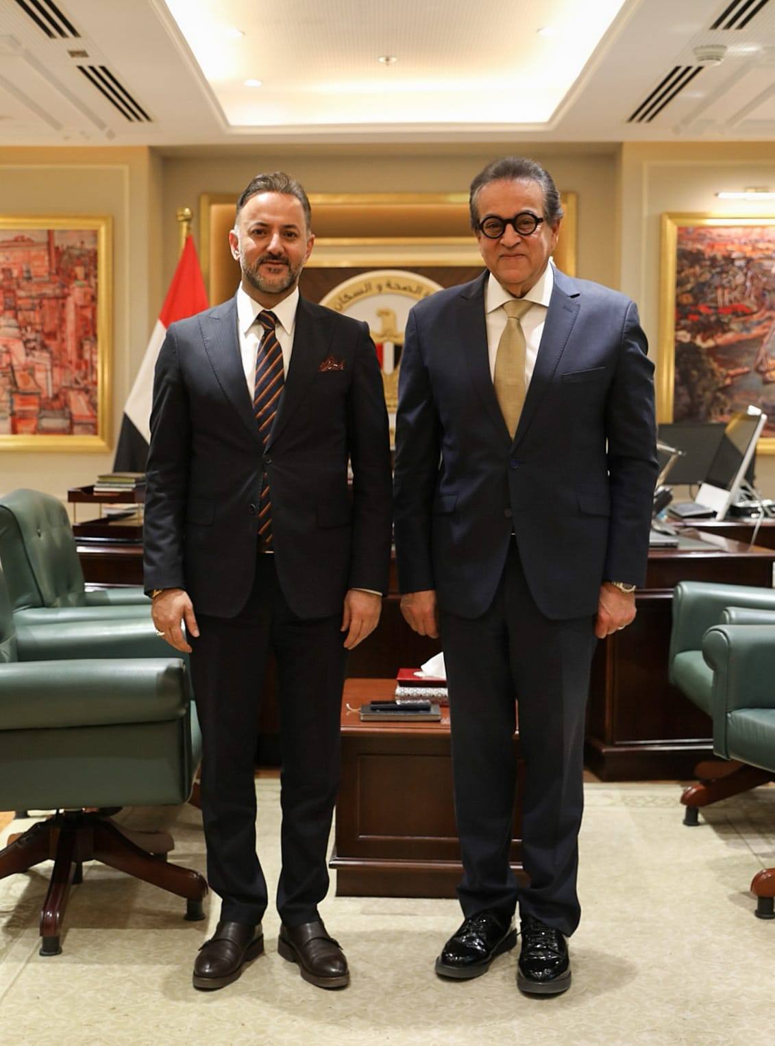 وزير الصحة يلتقي وفد من شركة YDA التركية