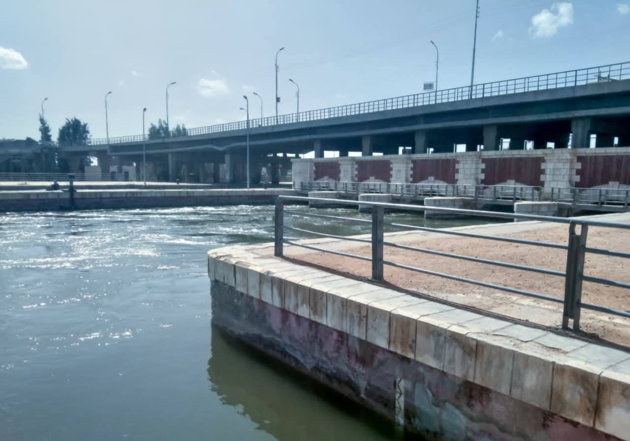 وزير الري يتابع التعامل مع زيادة الطلب على المياه