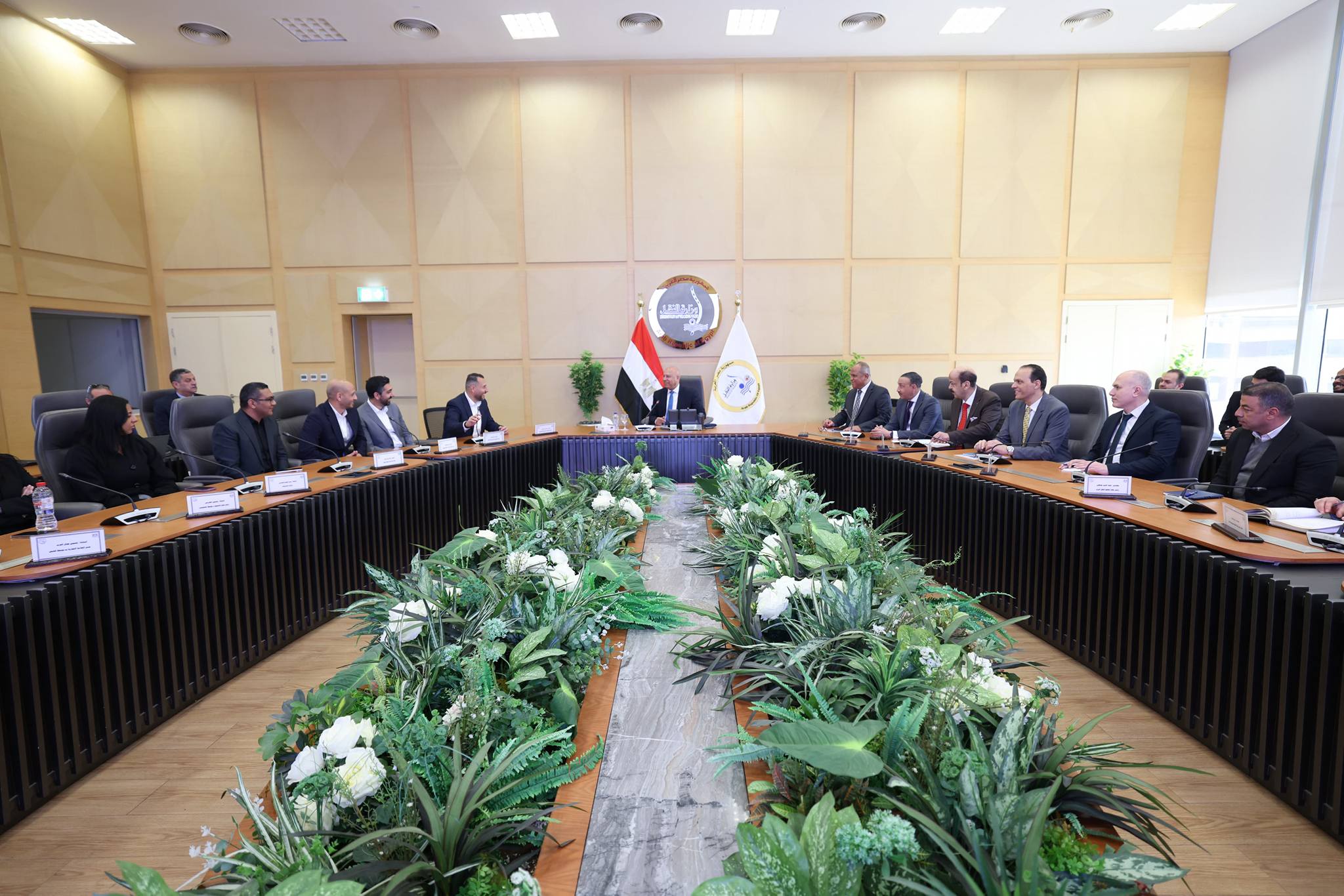 وزير النقل يشهد توقيع بروتوكول تعاون بين سوبر جيت وبوسطة 