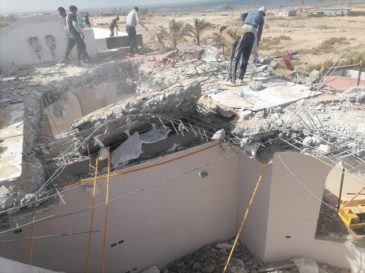 إزالة مخالفات البناء والتعديات بعدد من المدن الجديدة