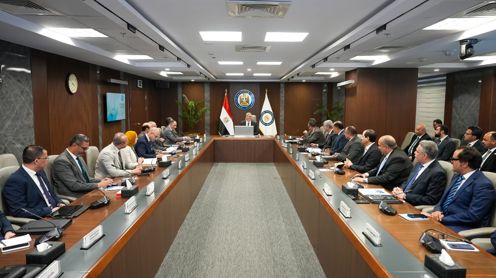 وزير البترول يعتمد نتائج أعمال شركة خدمات البترول البحرية