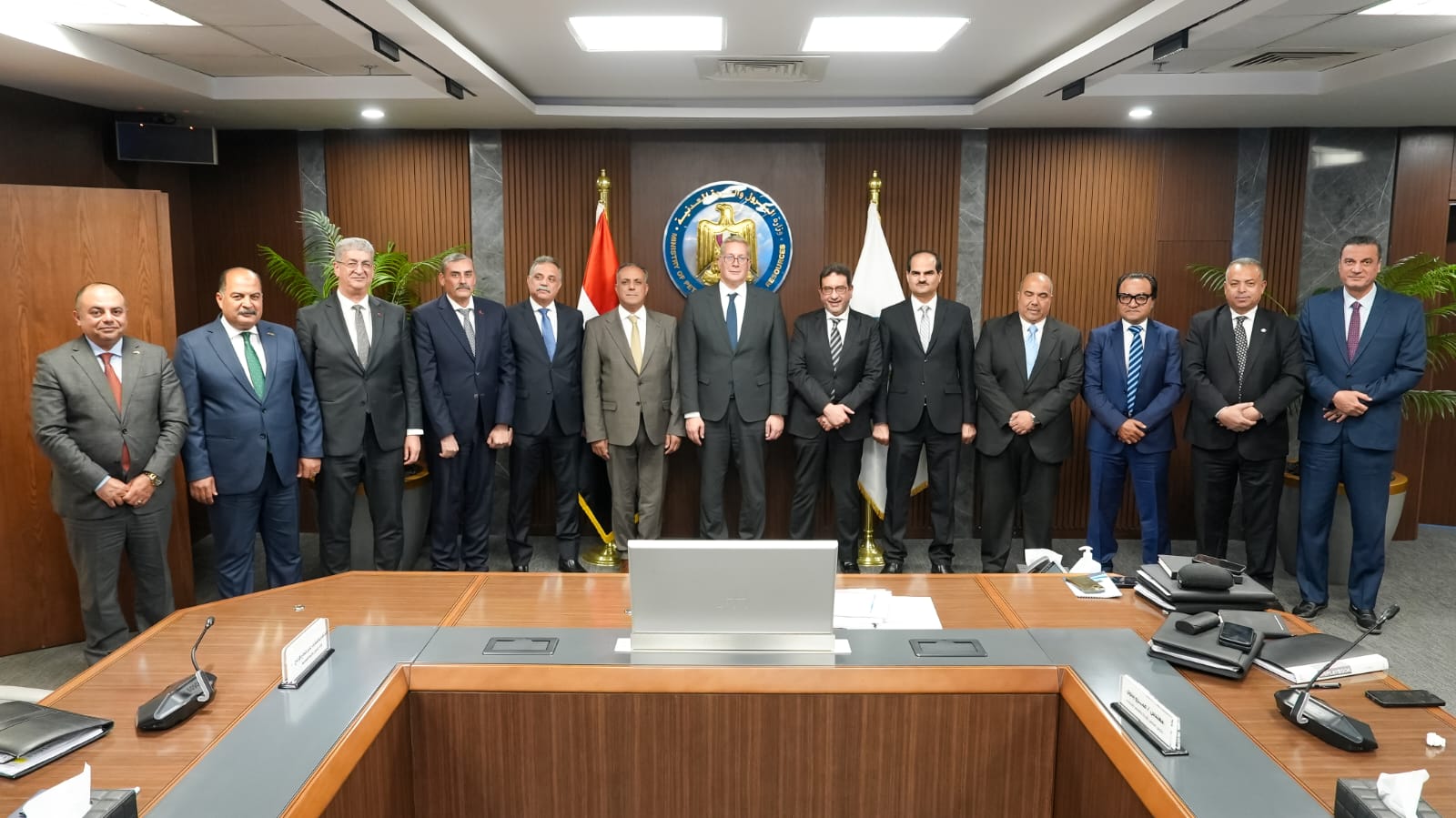 وزير البترول يعتمد نتائج أعمال شركة خدمات البترول البحرية