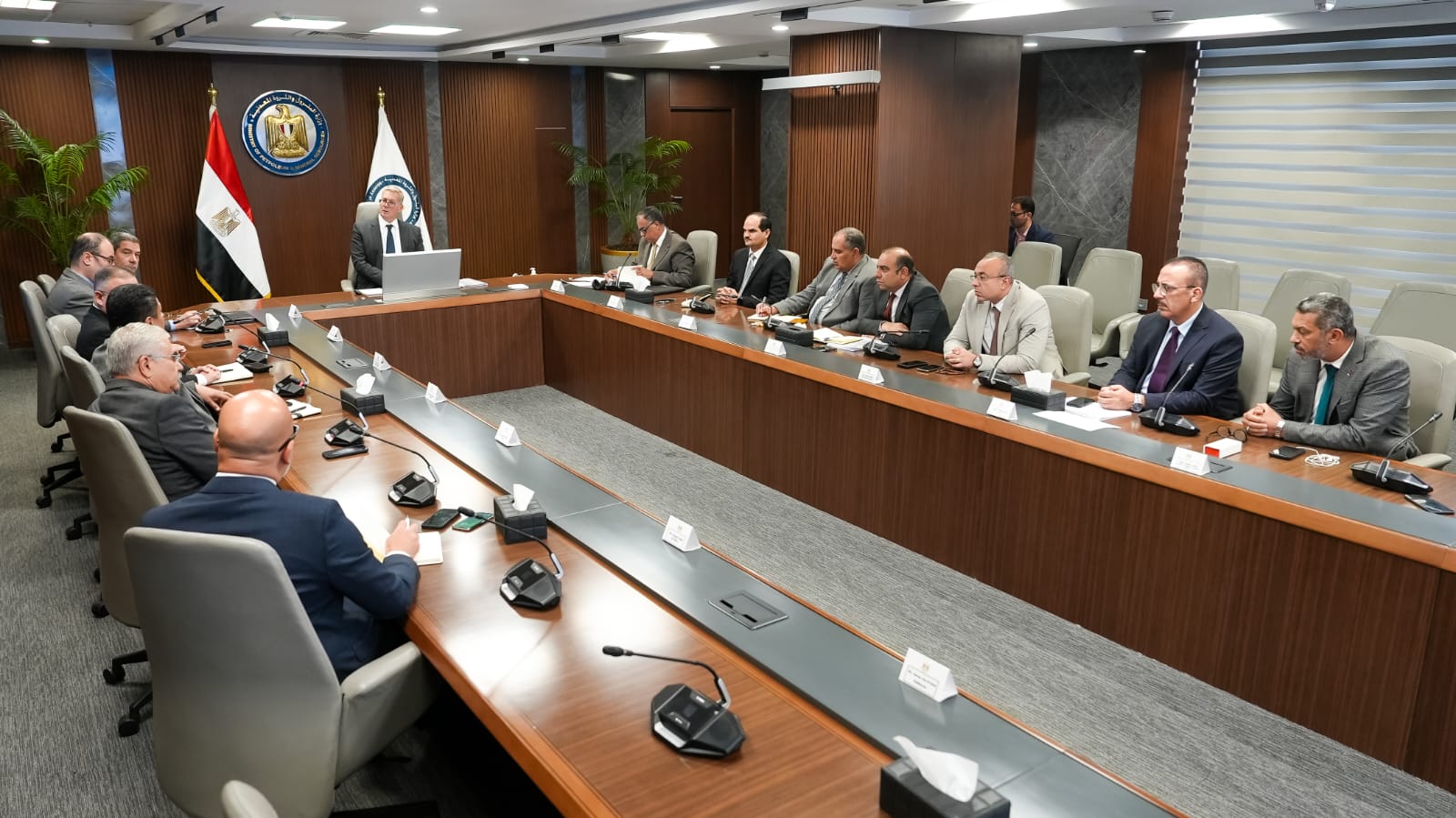 وزير البترول يجتمع مع ممثلي شركات التكنولوجيا والخدمات العالمية العاملة في مصر