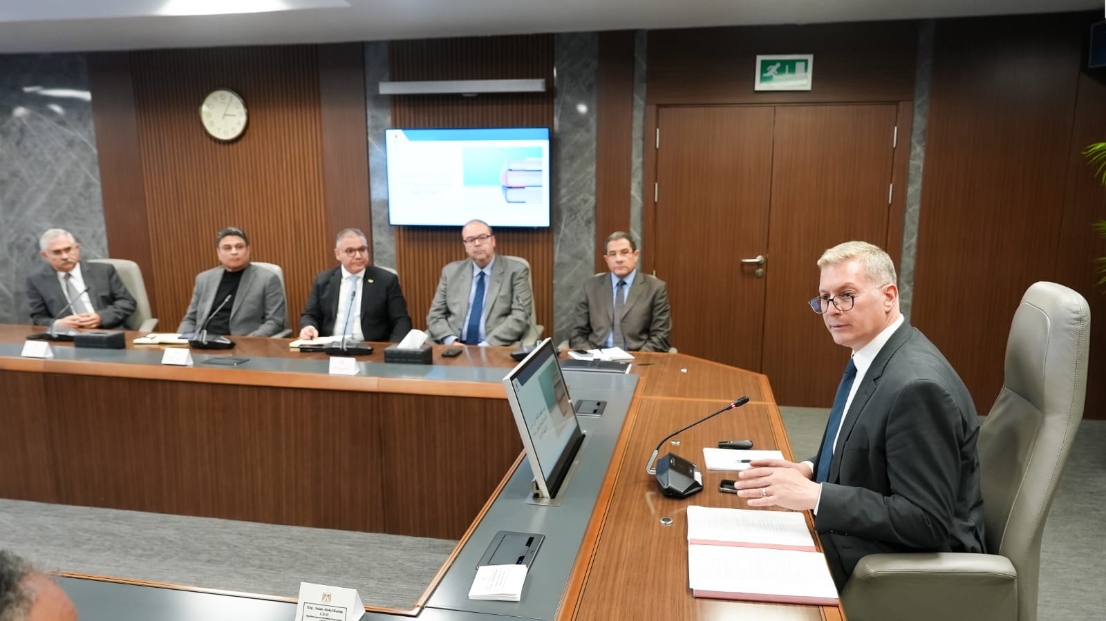 وزير البترول يجتمع مع ممثلي شركات التكنولوجيا والخدمات العالمية العاملة في مصر