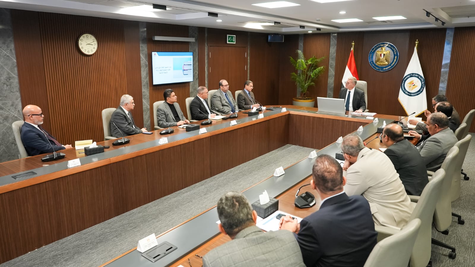 وزير البترول يجتمع مع ممثلي شركات التكنولوجيا والخدمات العالمية العاملة في مصر