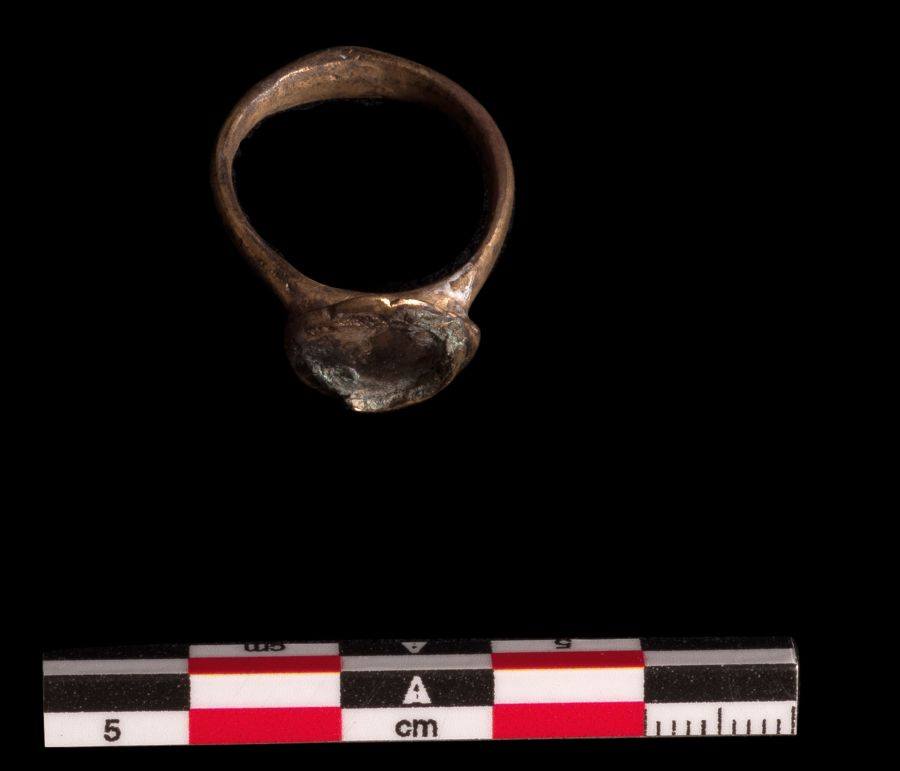 اكتشاف مدينة سكنية من القرن الـ18 وجبانة قبطية بموقع شيخ العرب همام بقنا