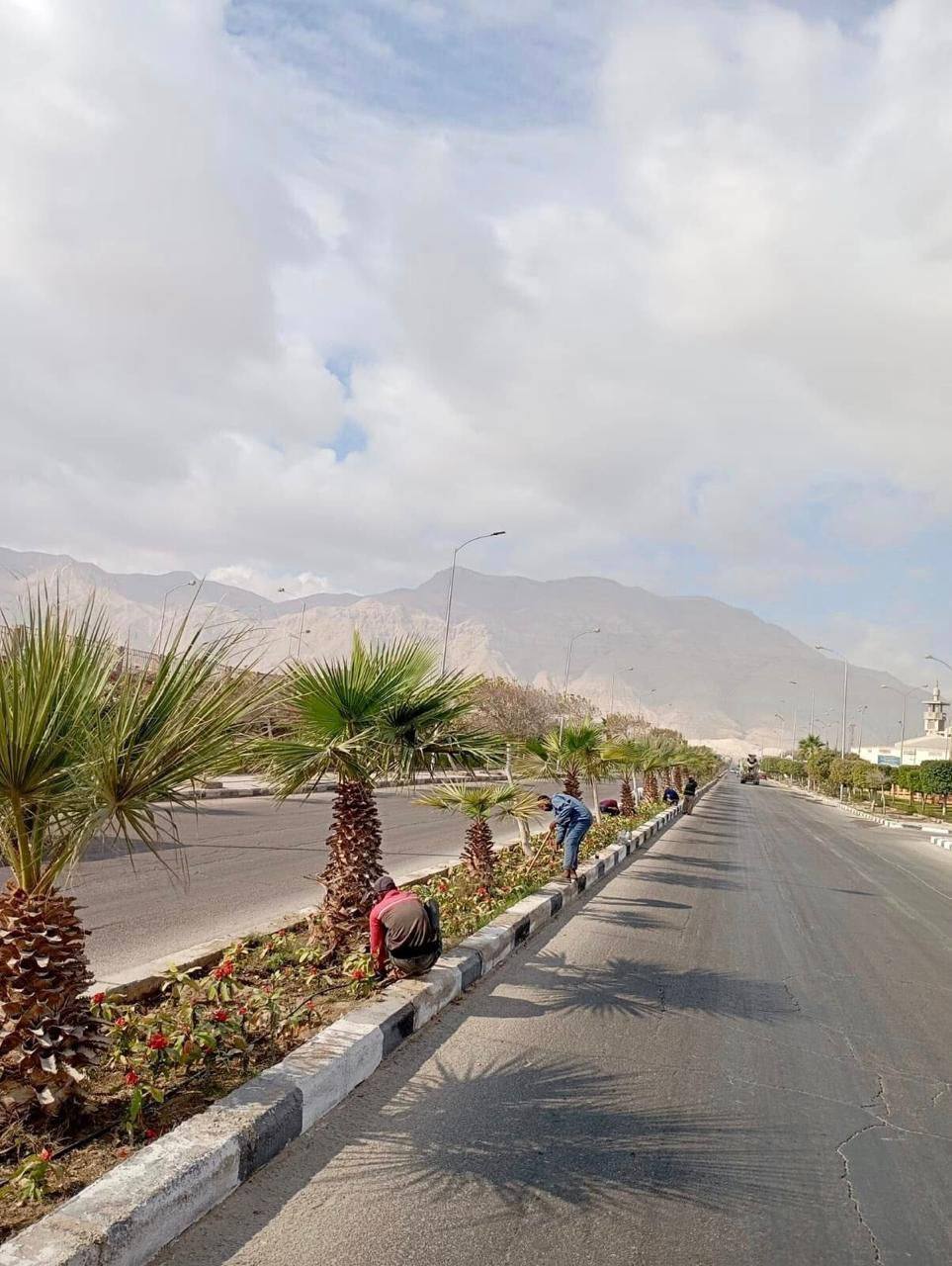 وزيرة الإسكان تتابع مستجدات مشروعات مدينة السويس الجديدة