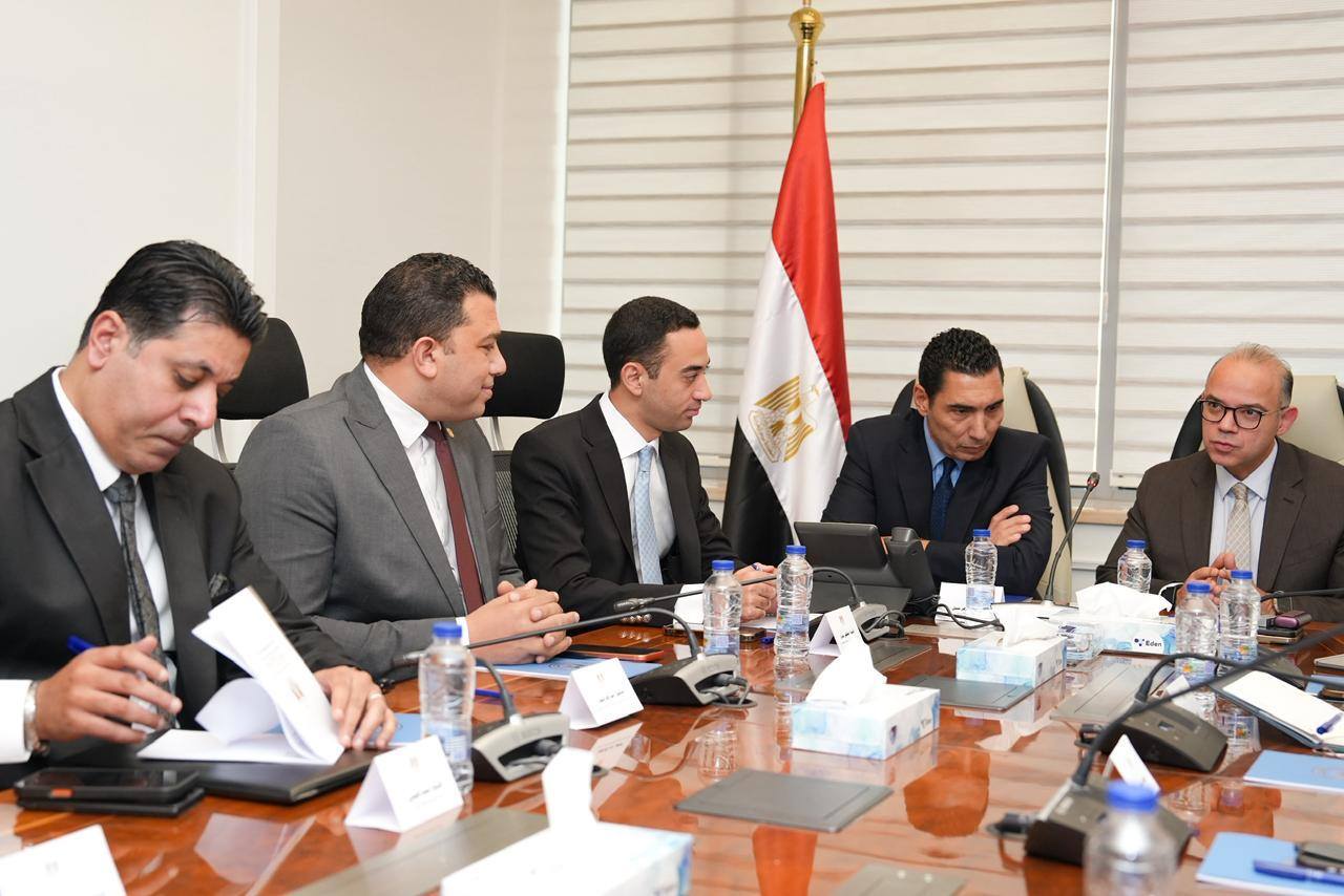 اجتماع وزيرا الاستثمار والشباب والرياضة