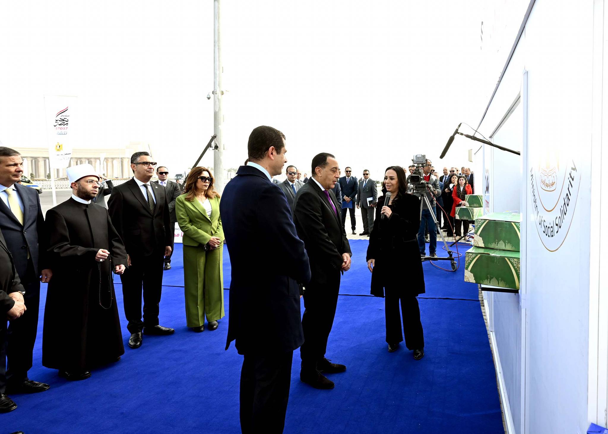 رئيس الوزراء يشهد إطلاق المبادرة الرئاسية أبواب الخير