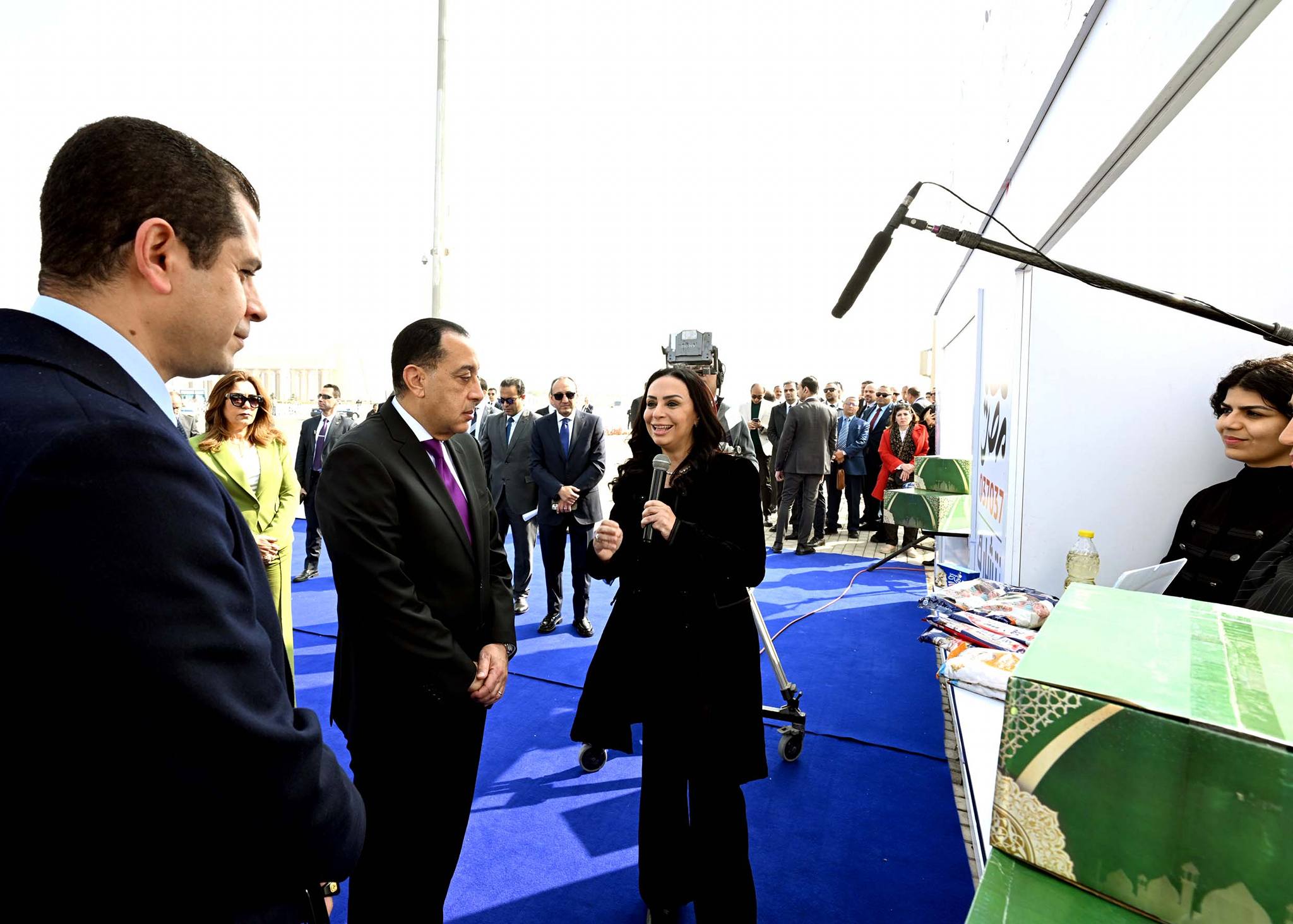 رئيس الوزراء يشهد إطلاق المبادرة الرئاسية أبواب الخير