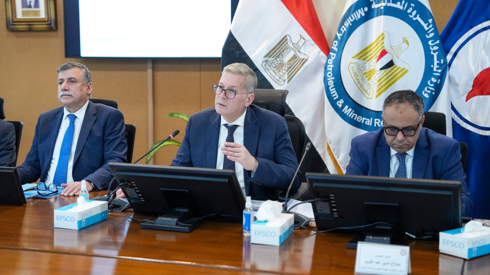 إعتماد الموازنة الاستثمارية لشركة التعاون للبترول