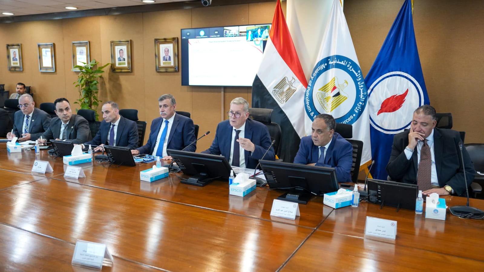 إعتماد الموازنة الاستثمارية لشركة التعاون للبترول