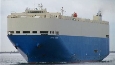 وصول 1096 سيارة من كوريا الجنوبية واليونان إلى ميناء الإسكندرية