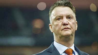 فان جال: فان بيرسى سيكون لائقا تماما مع انطلاق المونديال