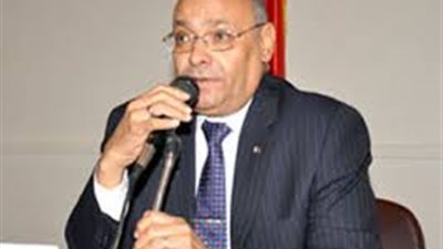 محافظ بني سويف يشيد بجهود المرأه الصعيدية في التنمية 