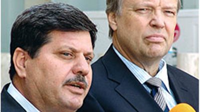 مسؤول عراقي: أنابيب النفط بالمحافظات الغربية تحت سيطرة المسلحين