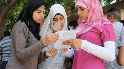 طلاب ثانوية المنوفية: الفيزياء صعبة وطويلة 