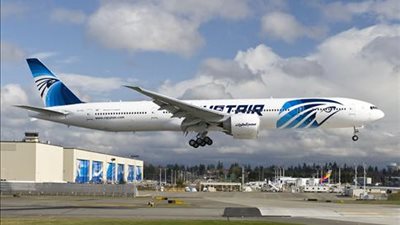 هبوط طائرة مصر للطيران القادمة من نيويورك اضطرارياً بمطار أثينا