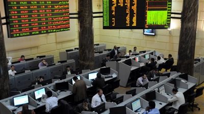 هبوط بمؤشرات البورصة بمنتصف جلسة اليوم بفعل مبيعات المؤسسات