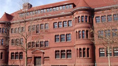 هل اقتربنا من عصر استبدال البلاستيك بالقريدس؟