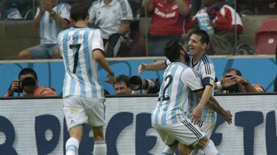 بـ9 أهداف نيجيريا تخسر وترافق الأرجنتين للـ16 والبوسنة تقصي إيران