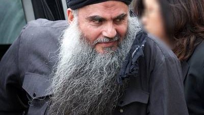 محكمة أردنية تبريء رجل الدين أبو قتادة من تهمة التآمر