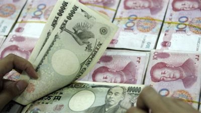 الاسترليني يهبط قرب أدنى مستوى في 31 عاما أمام الدولار