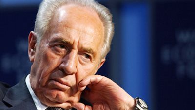 بيريز : غزو قطاع غزة بريا في القريب العاجل إذ لم تتوقف الاعتداءات الصاروخية