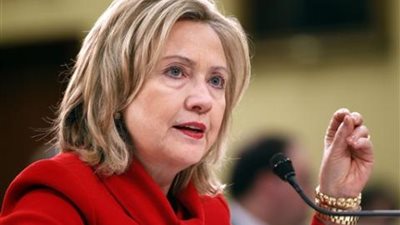 الخارجية الأمريكية تعيد فتح التحقيقات في قضية بريد كلينتون