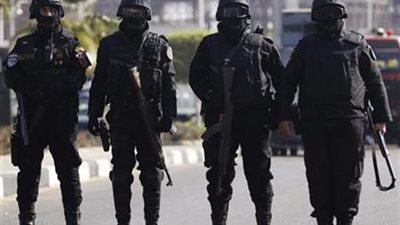 القبض علي خلية إخوانية بالسويس لحرق سيارات الشرطة والتخطيط للاعتداء علي اعلاميين