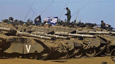  قوات إسرائيلية تتمركز على حدود غزة